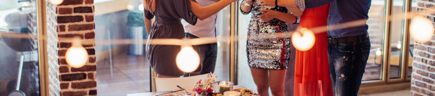 Tips for Throwing a Memorable Housewarming Party
